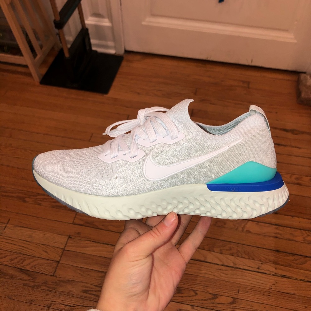 Nike Epic React Flyknit 2